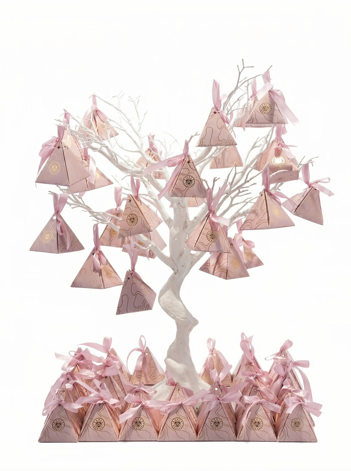 Pink favour tree with Kahve Dünyası mini boxes